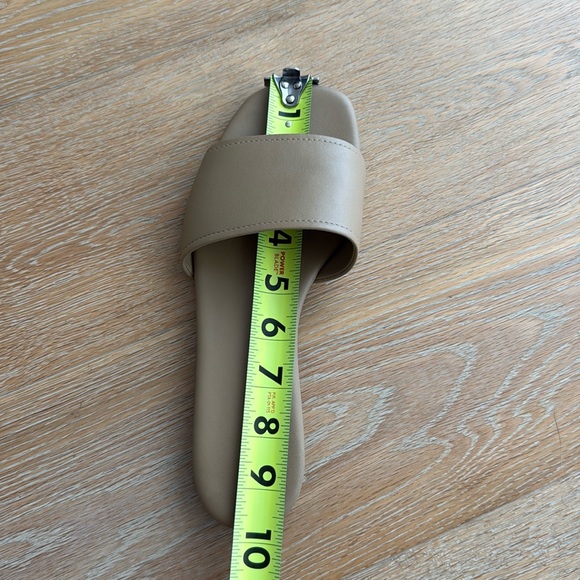 Vince Debra tan slide sandal 7.5 padded comfortable worn 1x excellent condition - Picture 12 of 12